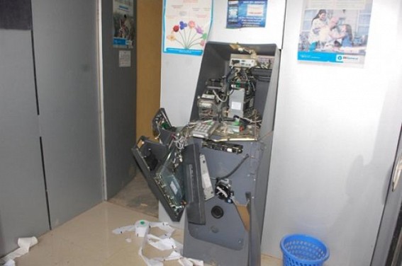 Miscreant breaks guardless SBI ATM machine, fails to loot cash